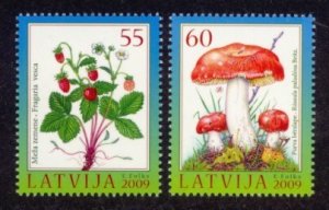 Latvia Sc# 742-3 MNH Berries & Mushrooms