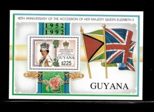 Guyana 1992 - Queen Elizabeth - Souvenir Sheet Stamp - Scott #2572 - MNH