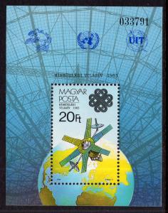 Hungary 2812 Souvenir Sheet MNH VF