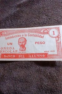 CUBA.1940.JOSE MARTI.BANCO DEL ALUMNO.1 PESO.MONEDA ESCOLAR.