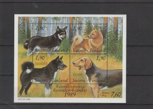 Finland  Scott#  794  MNH  S/S  (1989 Finnish Kennel Club)