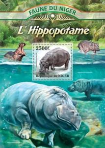 NIGER 2013 SHEET HIPPOS HIPPOPOTAMUSES WILDLIFE nig13113b