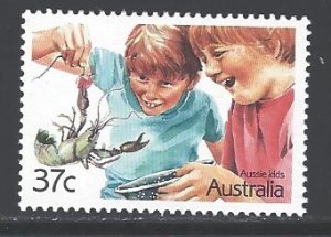 Australia Sc # 1040 mint never hinged (RC)