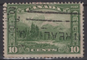 Canada 155 Used 10c green Painting Landscape Mt. Hurd ZAYIX 121022S128