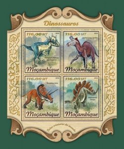 Mozambique - 2018 Dinosaurs - 4 Stamp Sheet - MOZ18101a