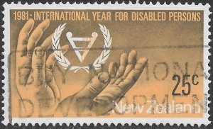 New Zealand 1981 Scott # 725 used. Free Shipping for All Additional Items.
