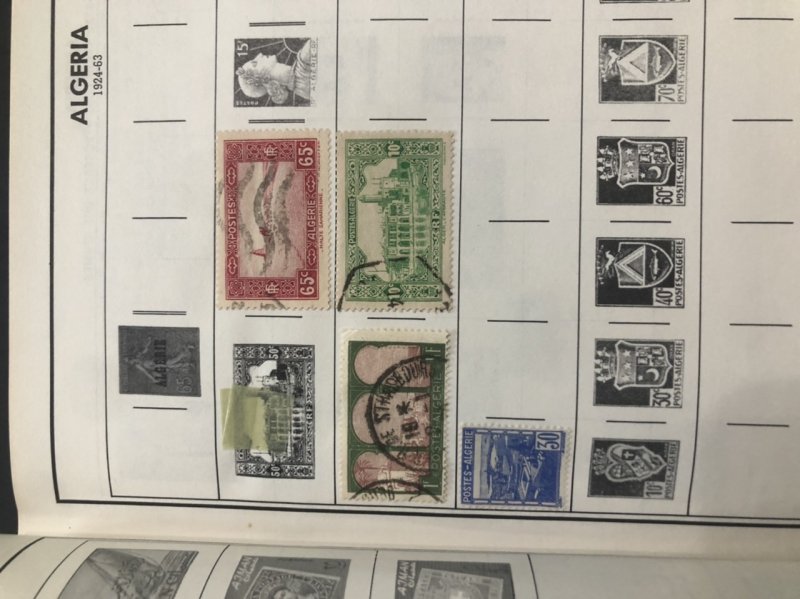 STATESMAN DELUXE STAMP ALBUM Lots Of Nice Stamps Might Find Some Gems