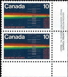 CANADA   #613 MNH PAIR (2)