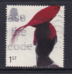 Great Britain  #1977  used  2001  women`s hats  1st