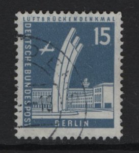 Germany  Berlin #9N127  used 1956  memorial 15pf