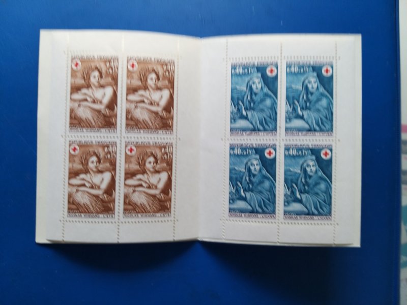 France Red Cross carnet 1969