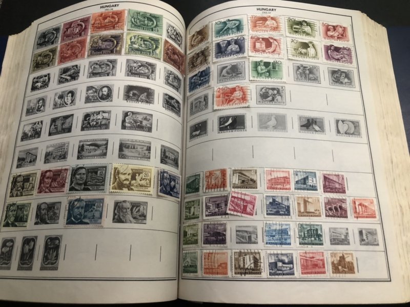 STATESMAN DELUXE STAMP ALBUM Lots Of Nice Stamps Might Find Some Gems