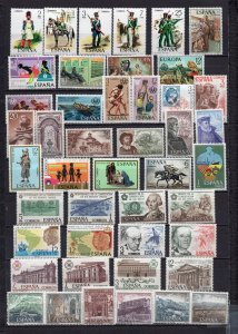 SPAIN 1976 COMPLETE YEAR SET OF 69 STAMPS MNH