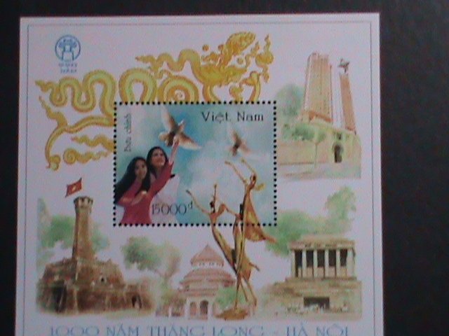 ​VIETNAM-2000-SC#3009 HANOI 990TH ANIVERSARY MNH  S/S -RARE VERY FINE LAST ONE