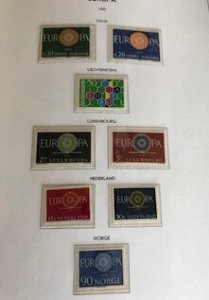 Europa Album with 576 NH Stamps from all European Countries - Huge CV