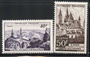 France # 673-4, Mint Never Hinge