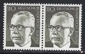 Germany Berlin 9N296A MNH PAIR E372-2