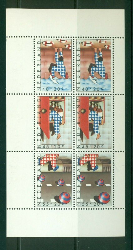 Netherlands #B541a (1977 Child Welfare sheet) VFMNH  CV $2.50