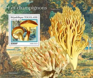 TOGO - 2022 - Mushrooms  - Perf Souv Sheet #1 - Mint Never Hinged