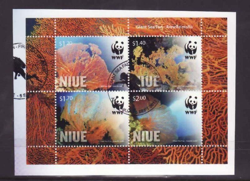 Niue-Sc#881a- id5-used sheet on piece-Marine Life-WWF-2012-