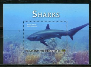 ST. VINCENT GRENADINES SHARKS SHEET AND SOUVENIR SHEET MINT NH  