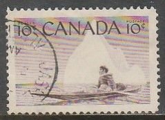 Canada 351, 10¢ Eskimo and Kayak. Used. (498)