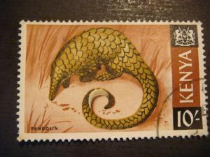 KENYA #34   10 shilling pangolin 1966 solid used  s75b