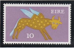 Ireland 1971-75 MH Scott #302b 10p Winged ox Type II Outlined in brown