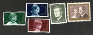 1974 Liechtenstein Sc #553-57 Royalty Portraits - 6 MNH postage stamps Cv $12