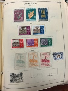 INTERNATIONAL COLLECTION – 1960-1965 ABU DHABI TO KUWAIT – 419201