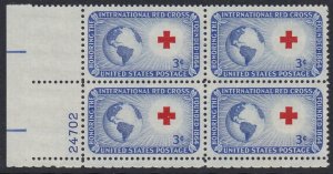 1016 Red Cross Plate Block MNH