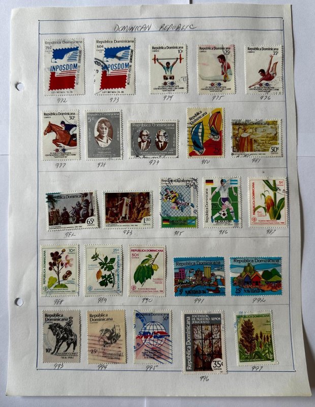 Dominican republic, more than 1000 stamps hinged in more than 50 album pages set