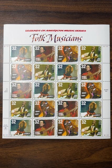 Scott 3212-3215 32c Folk Musicians Mint Sheet NH Cat $21