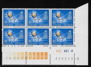 SOUTH AFRICA SC# 376 BK/4 LR 622/621A-O JUNE 1974 ISSUE 17  FVF/MNH