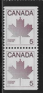 Canada 940 5c Maple Leaf Booklet Pair MNH Top and Bottom Imperf