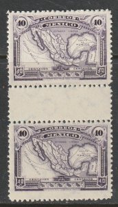 MEXICO 647, 40¢ GUTTER PAIR, MAP OF MEXICO. MINT, NH. F-VF.