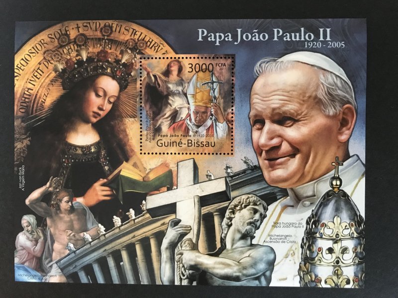 Guiné-Bissau Souvenir Sheet Mint NH, Pope Jean Paul II (1920-2005)