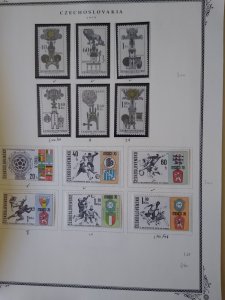 collection on pages Czechoslovakia 1970 CV $40