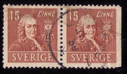 Sweden Sc 294/294a Used Carl von LINN (Facit #321cb) Vert. Pair 1939 Very Fine