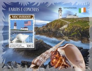 Mozambique - 2019 Lighthouses and Shells - Stamp Souvenir Sheet - MOZ190421b