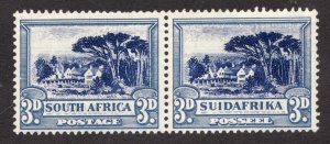 1933 South Africa Sc# 39 Bilingual, Three Pence, Rhodes Homestead. MH Cv$17.50