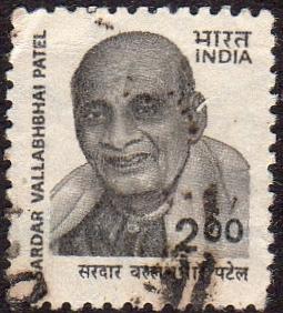 India 1823 - Used - 2r S.V. Patel (2000)