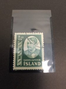 Iceland #285 (SCV=$32.50) 