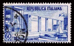 1952 ITALY #600 MILAN FAIR BUILDING - USED - F/VF - CV$22.50 (ESP#1468)