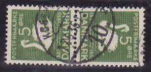 Denmark-Sc#246c- id9-used tete beche pair without gutter-Birds-1935-