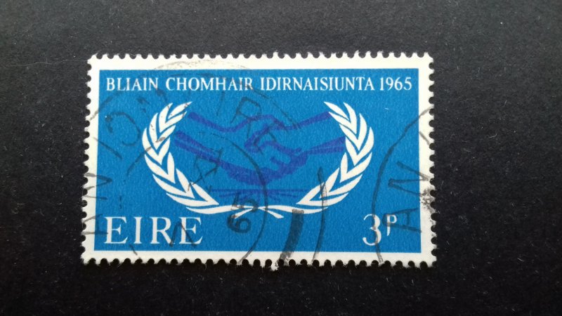 Ireland 1965 Year of International Co-operation Used