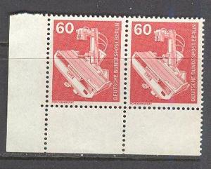 GERMANY BERLIN Sc# 9N365 MNH FVF Pair X-ray Machine