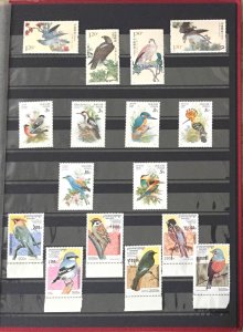 COLLECTION OF BIRDS MNH STAMPS FROM DIFF. COUNTRIES IN AN ALBUM - 210 STAMPS