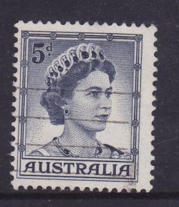 Australia-#319 -1959 Queen Elizabeth II - 5d - used