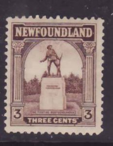 Newfoundland-Sc#133- id21-unused og LH 3c brown War Memorial-1923-4-
